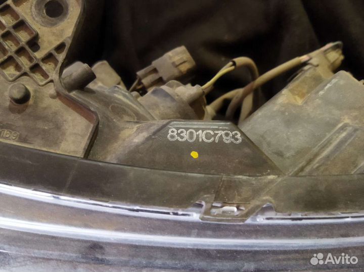 Фара левая Mitsubishi pajero sport 3