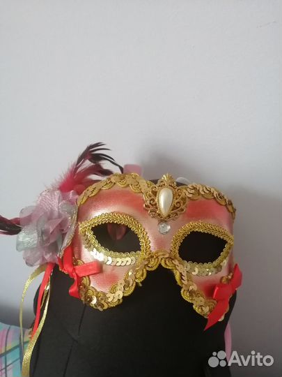 Маска карнавальная женская