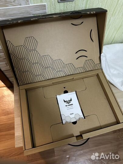 Asus gaming 17.3 - ryzen 4800H/1660ti/24/512ssd