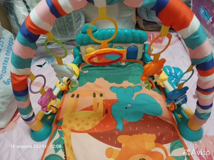 Развивающий коврик с пианино