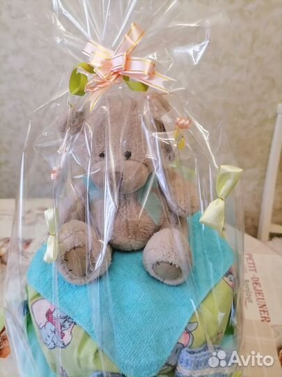 Выписка из роддома, торт из памперс