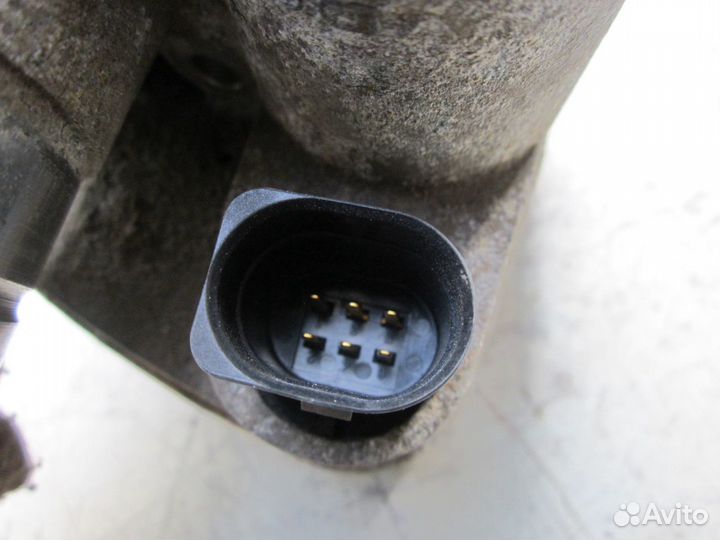 Заслонка дроссельная Фольксваген Пассат Б5