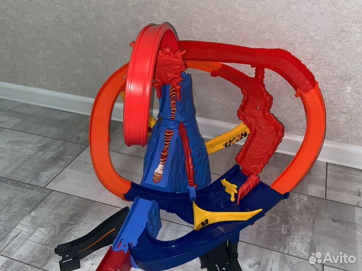 Hot wheels трек новый