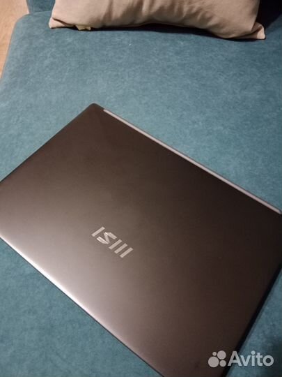 Ноутбук MSI modern 14 C12M-233XRU