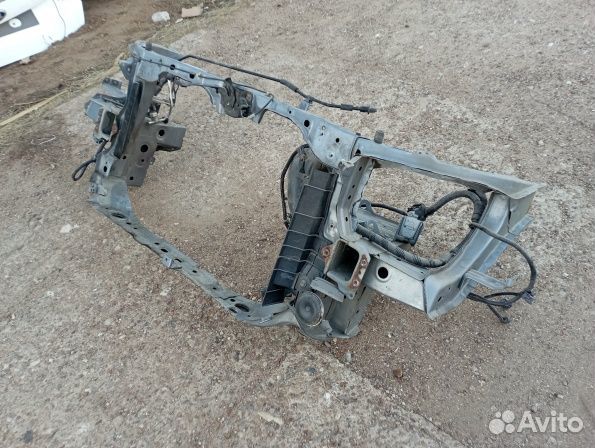 Рамка радиаторов (телевизор) Honda Civic 4d