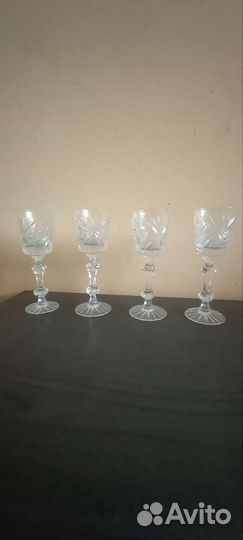 Хрустальные рюмки