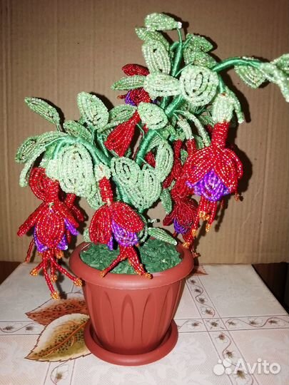 Цветы из бисера