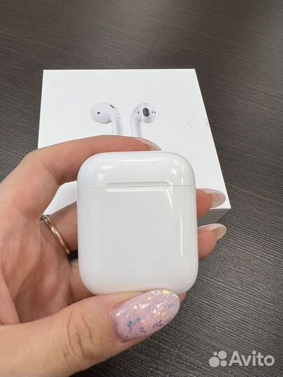 Беспроводные наушники apple airpods