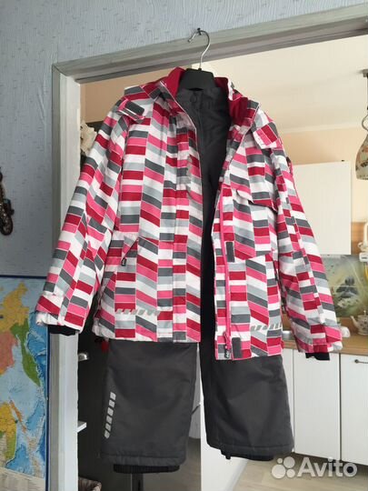 Демисезонный костюм для девочки 140