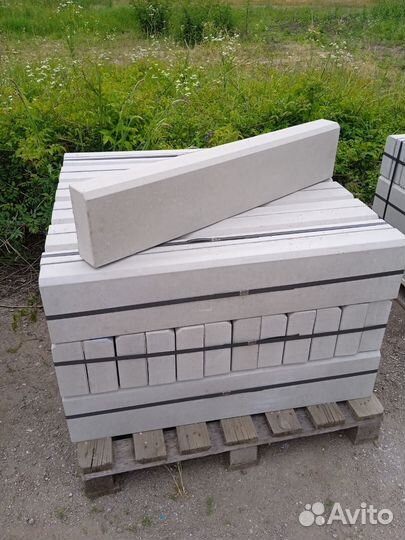 Бордюр тротуарный 1000х200х80