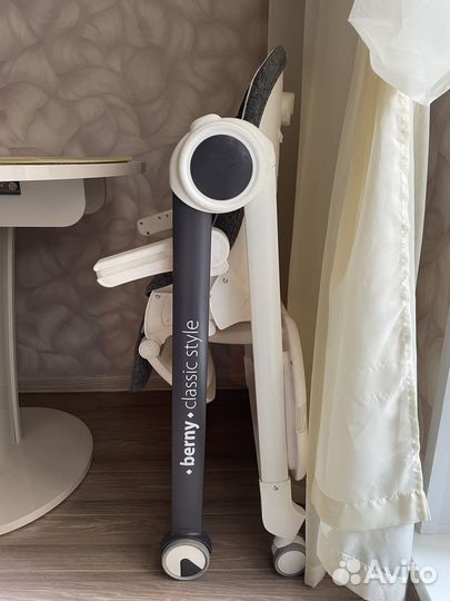 Стул для кормления Happy Baby