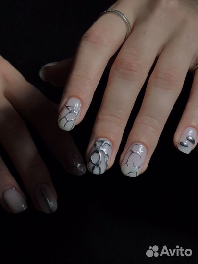 Маникюр