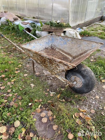 Тачка садовая строительная бу