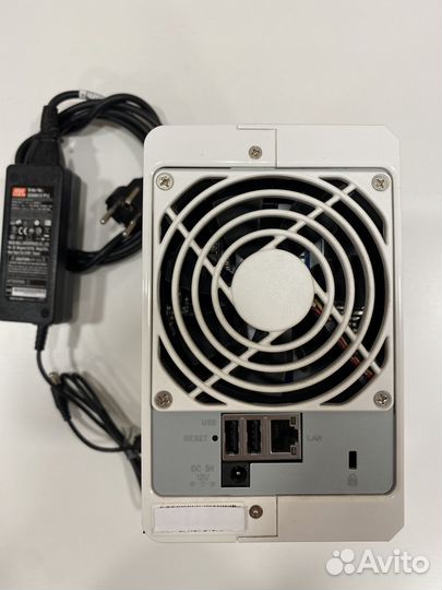 Сетевое хранилище Synology DiskStation DS212j