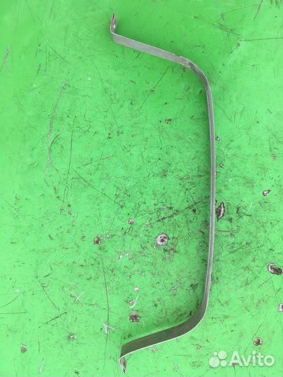 Лента крепление бензобака Фольксваген Гольф 6