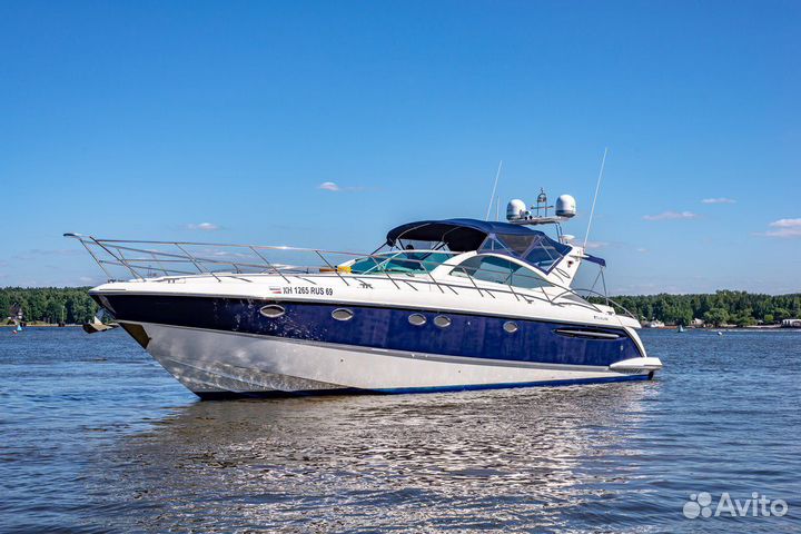 Аренда Яхты в Москве Fairline 52