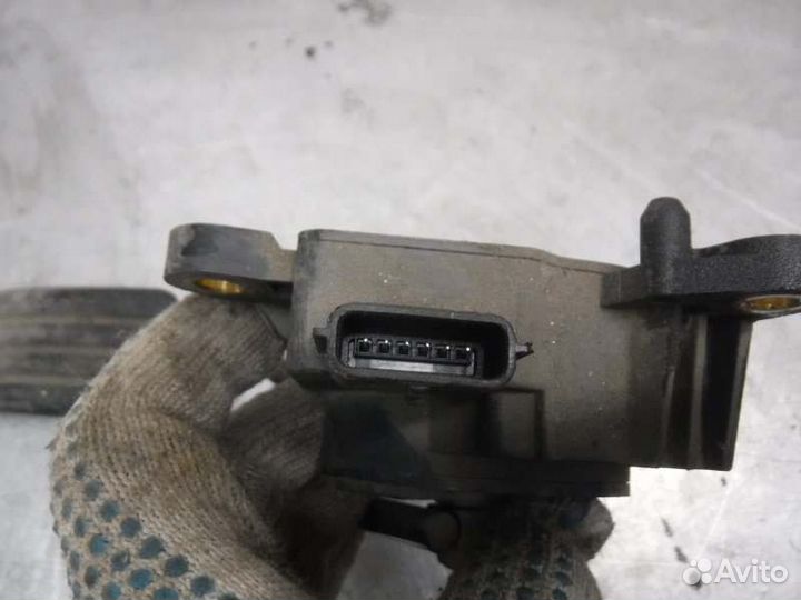 Педаль газа Renault Megane K4M 2005