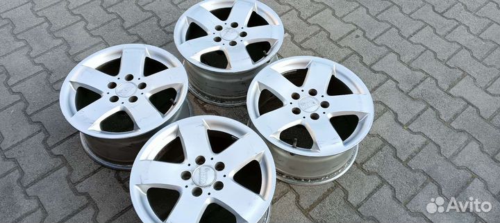 Продам диски на Мерседес r16