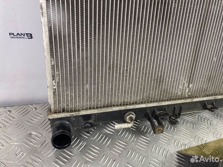 Радиатор охлаждения двигателя Subaru Outback BP