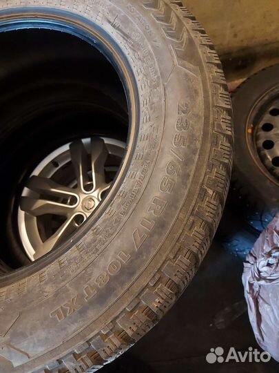 Nokian Tyres Hakkapeliitta 5 235/65 R17 108T