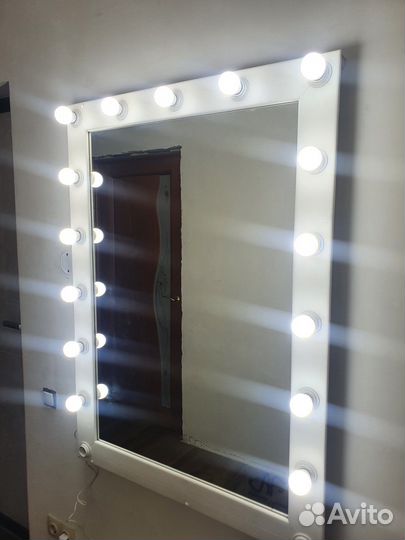 Гримерное зеркало