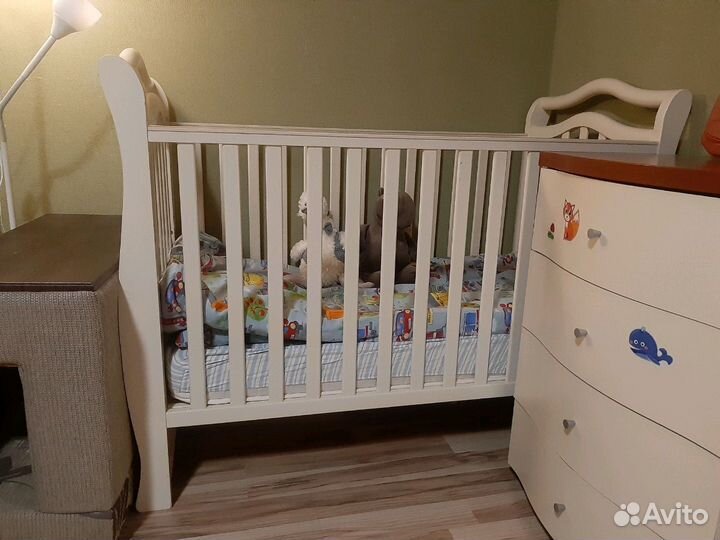 Кроватка Giovanni Magico (с маятником)