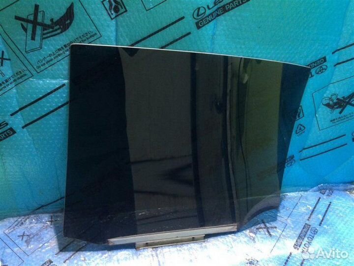 Стекло двери задней правой Lexus