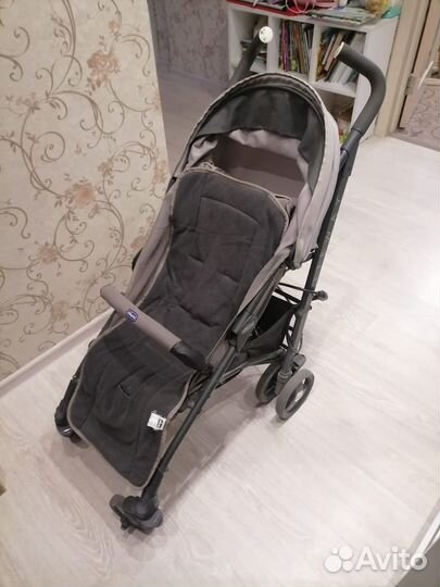 Коляска прогулочная Chicco