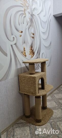 Когтеточка с домиком для кошек