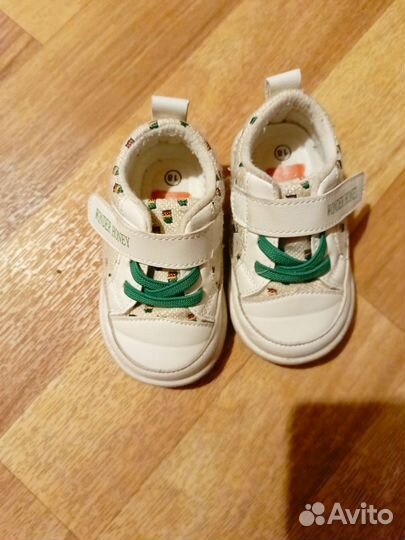 Кроссовки для малышей 21 размер