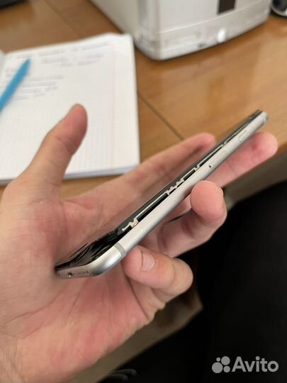 iPhone 6S, 64 ГБ