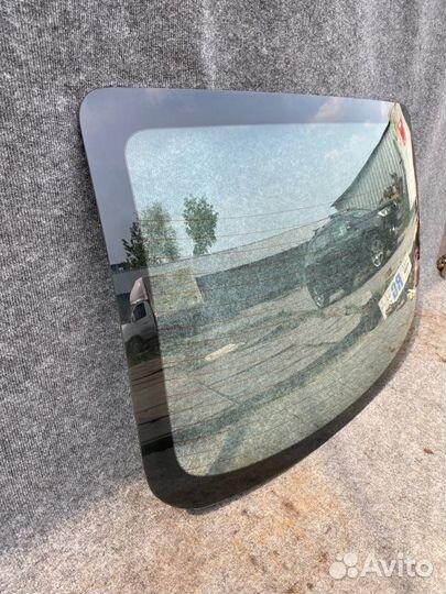 Стекло заднее седан Mazda 3 2007