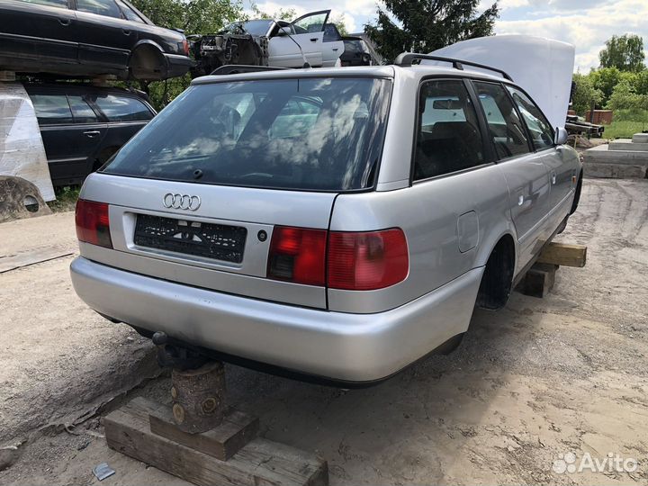 Фонари поворотник Audi A6 C4