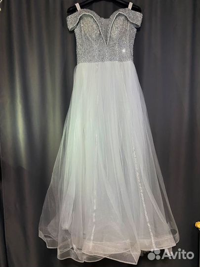 Платье на выпускной вечер