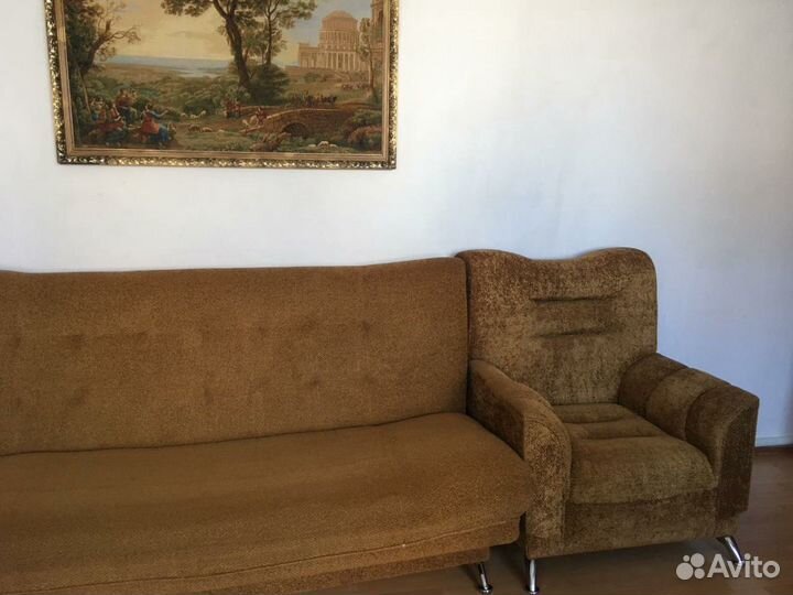 Диван и два кресла