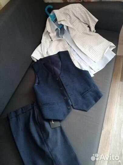 Школьный костюм для мальчика 146 новый
