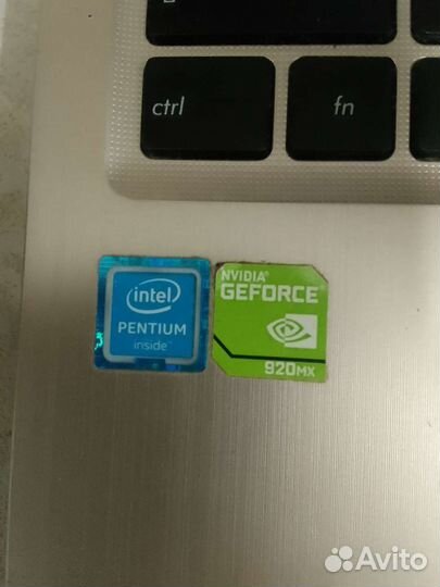 Ноутбук asus