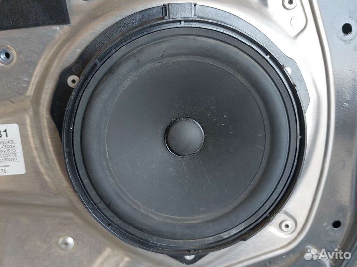 Mercedes Benz W204 Динамик