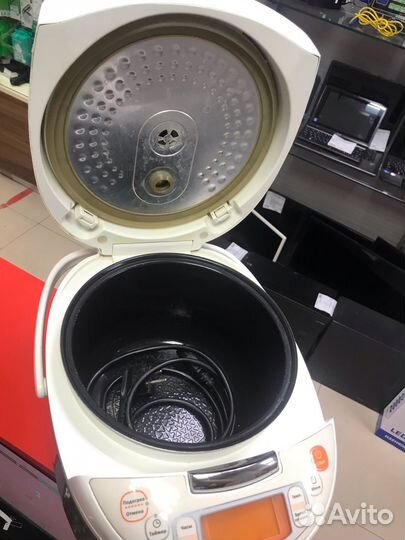 Мультиварка Zigmund & Shtain MC-DS38P