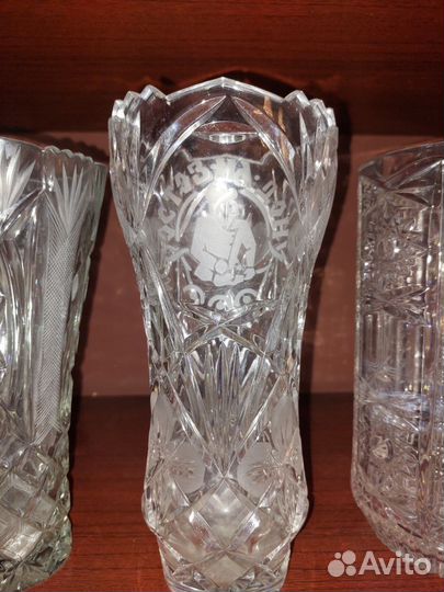 Большая хрустальная ваза для цветов