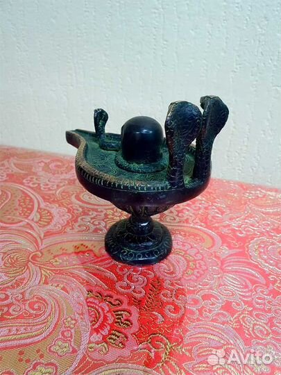 Шивалингам из бронзы