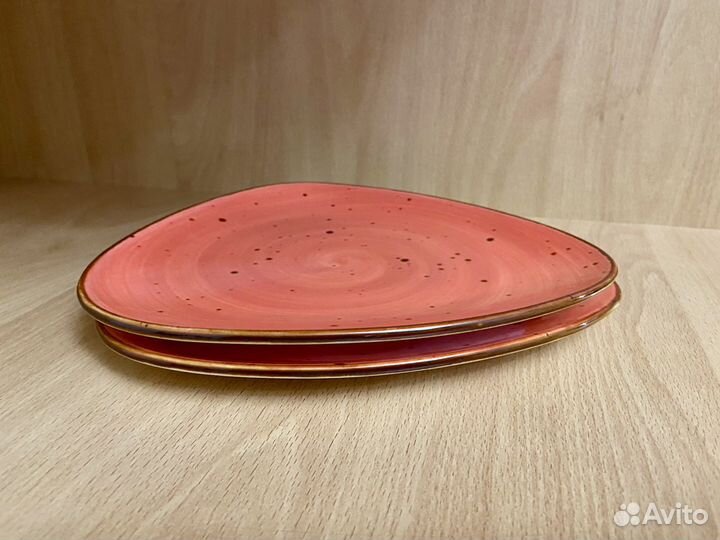 Набор тарелок для сервировки, новые