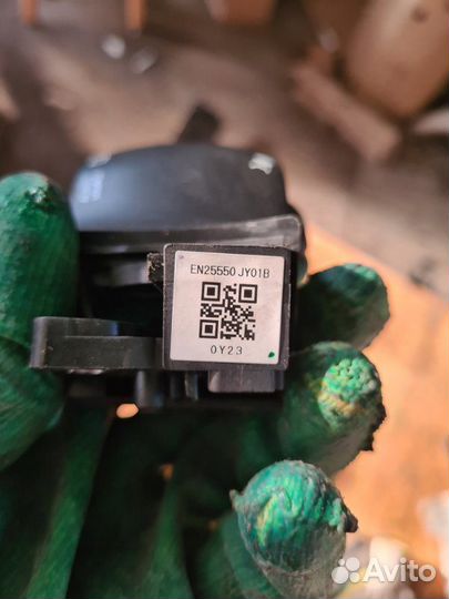 Кнопка управления магнитолой на руль Renault