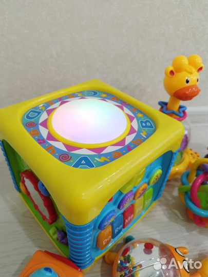 Игрушки для малышей из детского мира