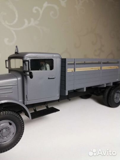 Сборная модель грузовика