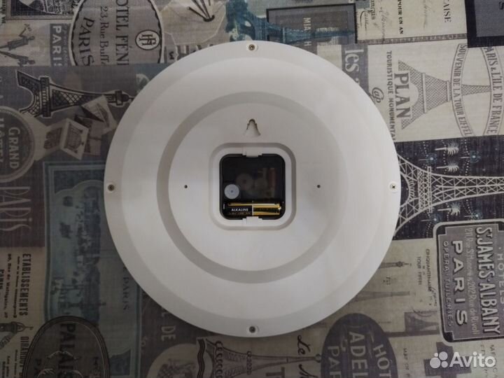 Часы настенные