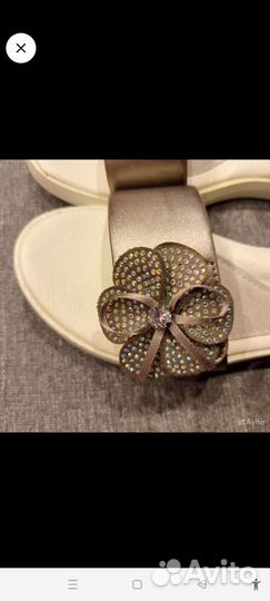 Босоножки для девочки