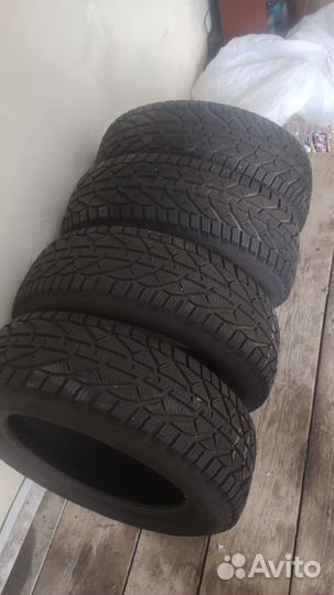 Kormoran Snow 215/60 R17