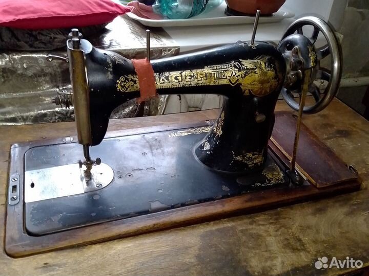 Швейная машина Singer