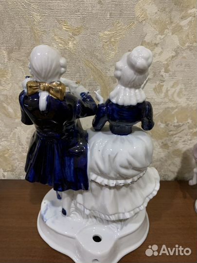 Фарфоровая статуэтка